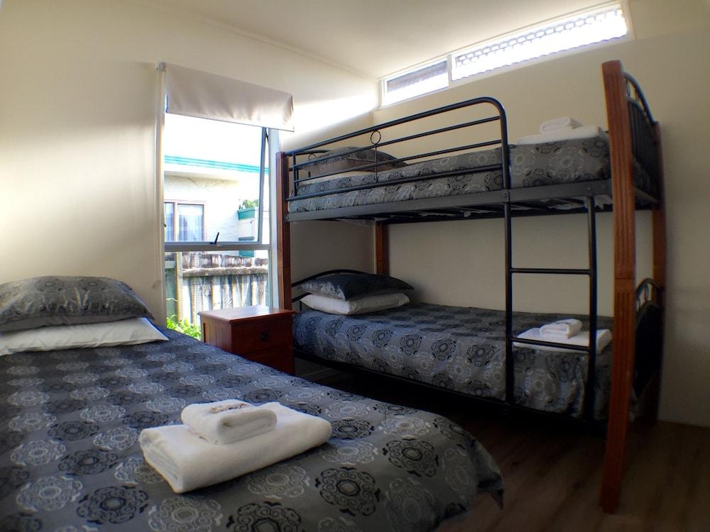 Sea Vista Apartments