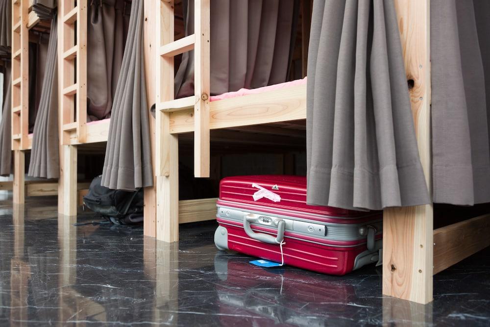 81's Inn Nakasu - Hostel