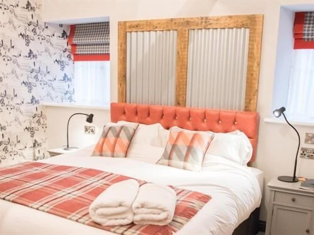 Helen Browning's Royal Oak