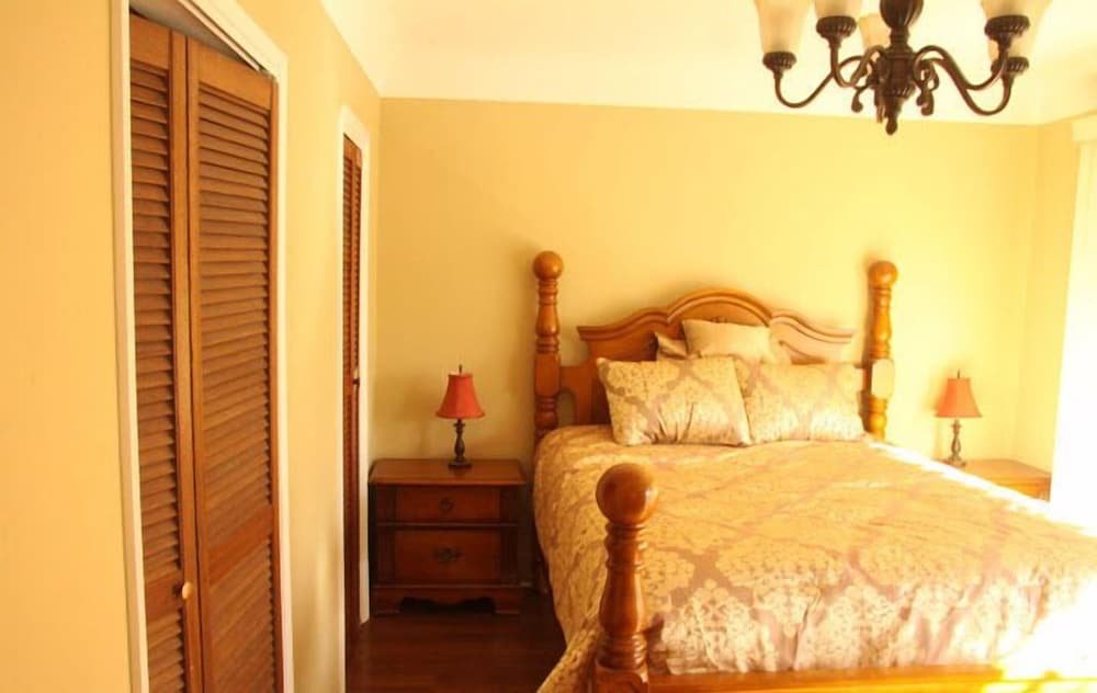 Leigh Lani Guest House