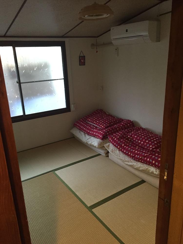 Guesthouse Usagi-Momiji - Hostel