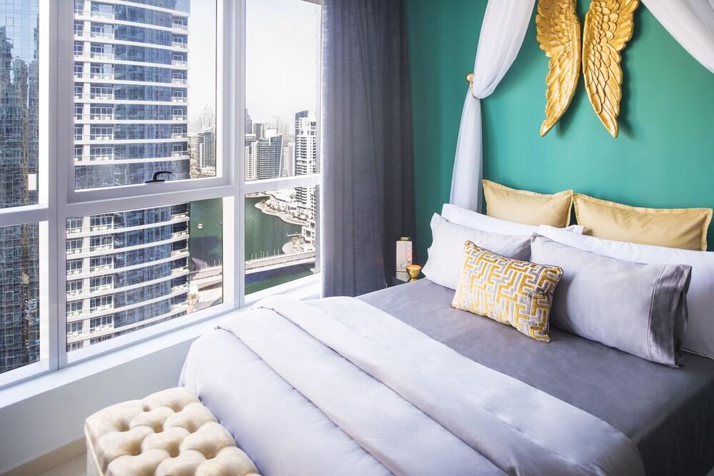 Dream Inn Dubai Bay Central