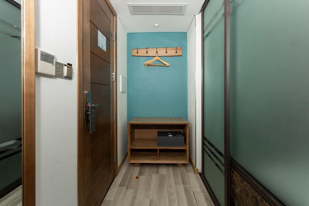 Brilliant Majestic Hotel