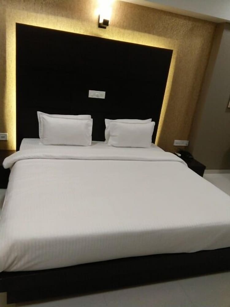 Hotel Ramashray Paradise