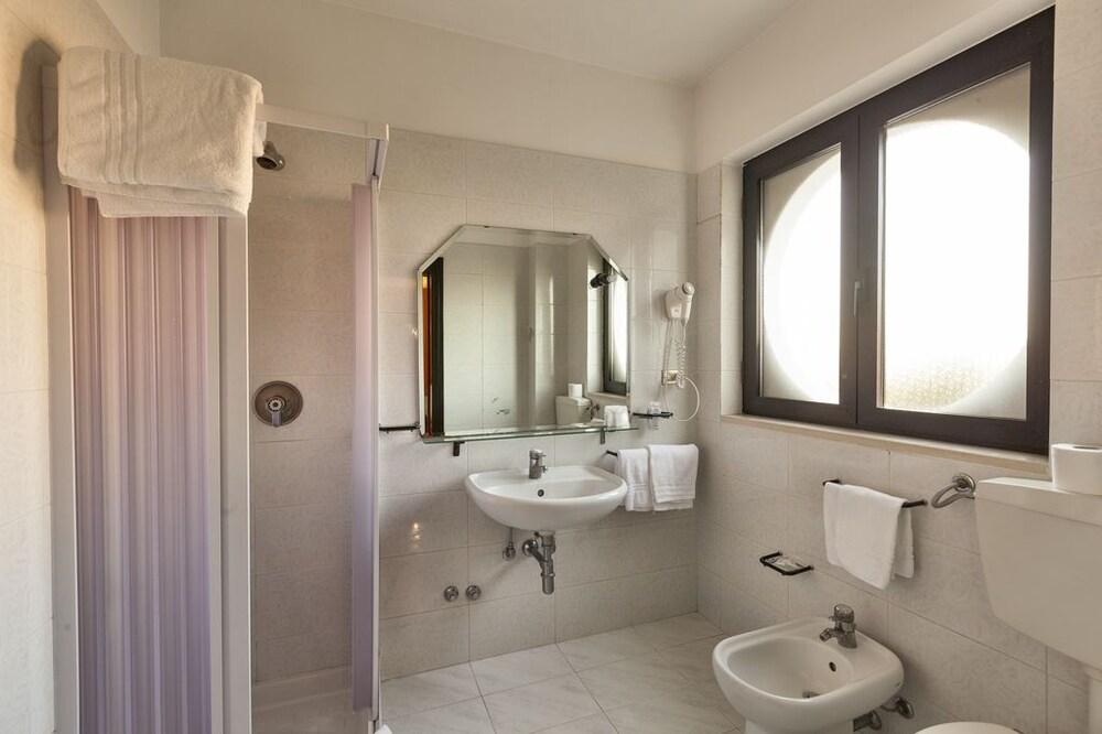 Hotel Ristorante Venusia