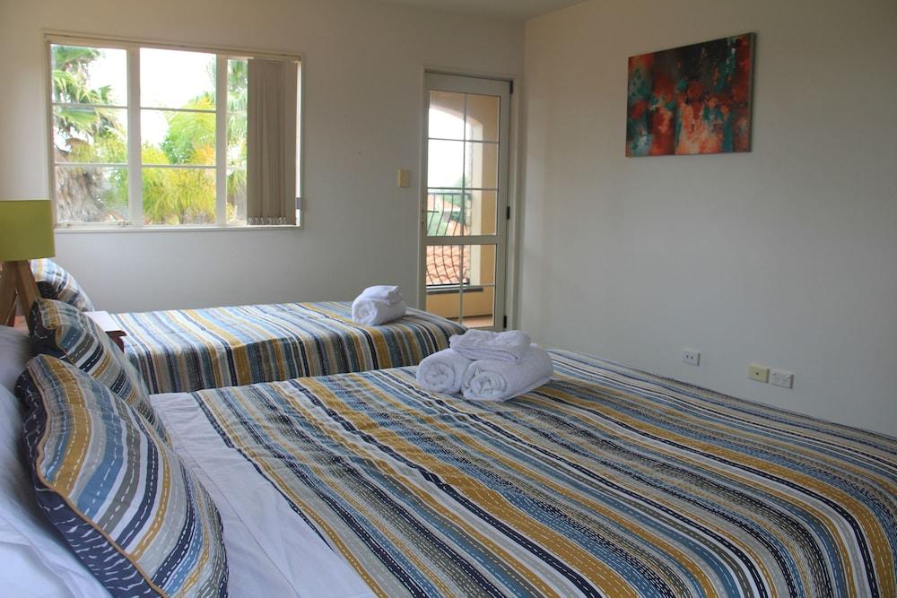 Shamrock Park Guest Home