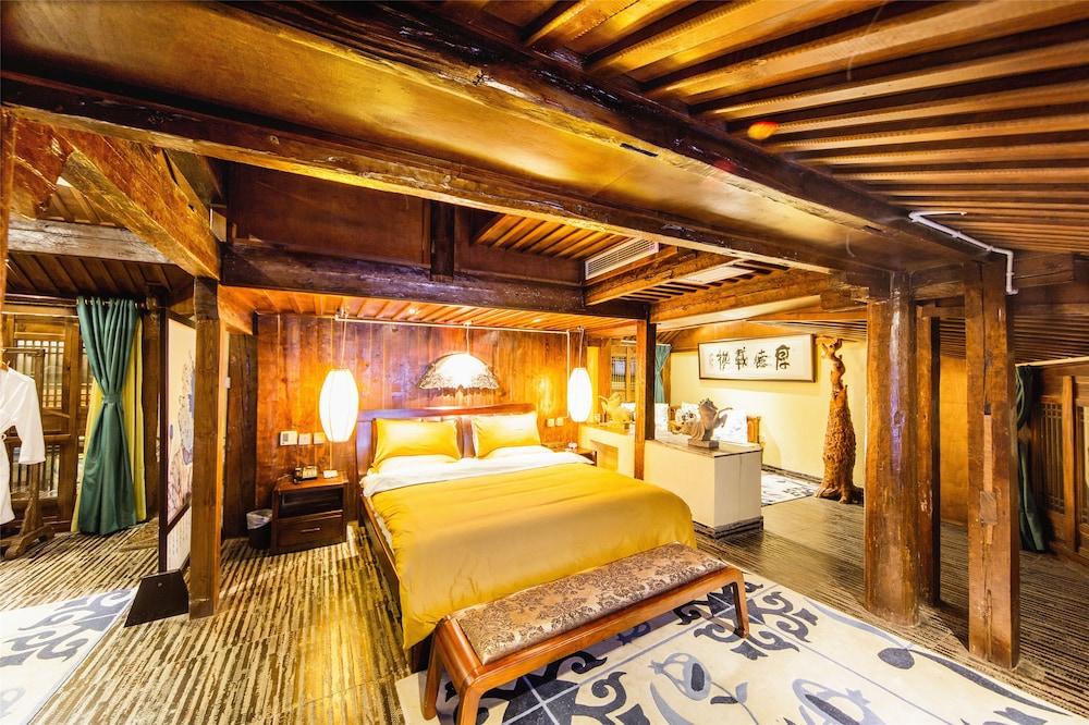 Lijiang Wengjia Dayuan