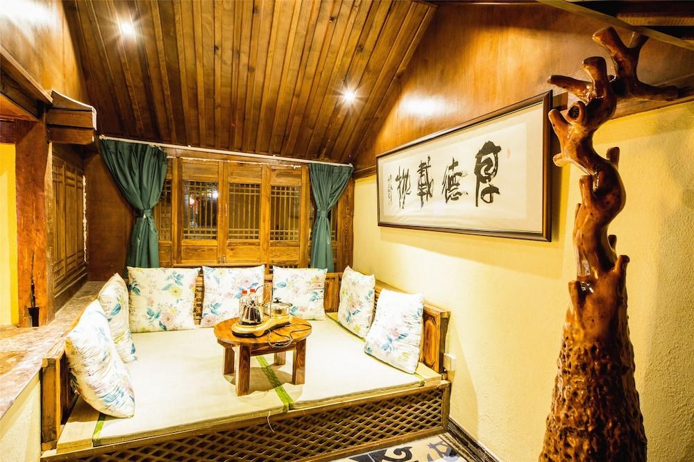 Lijiang Wengjia Dayuan