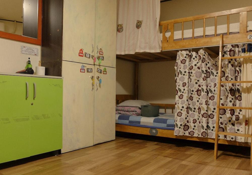 Owl's Nest Guesthouse - Hostel