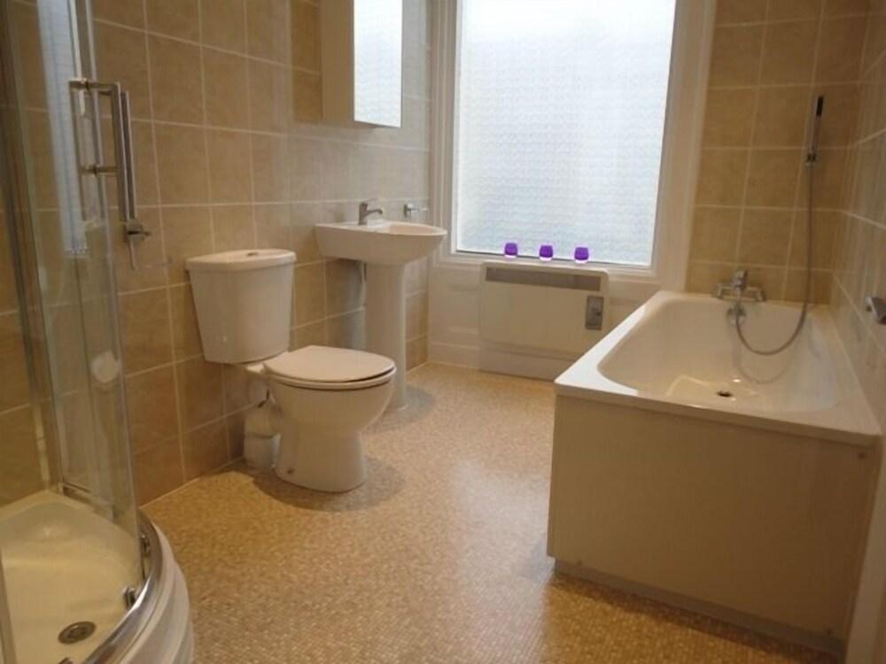 45 The Square Holiday Apartments