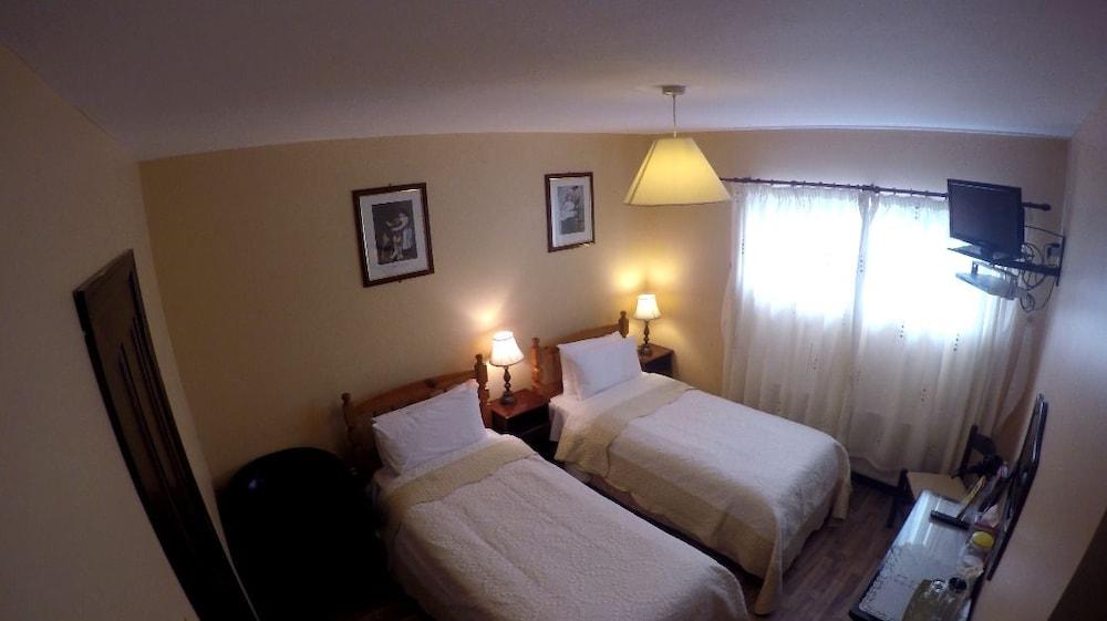 Castleview Golf Course B&B