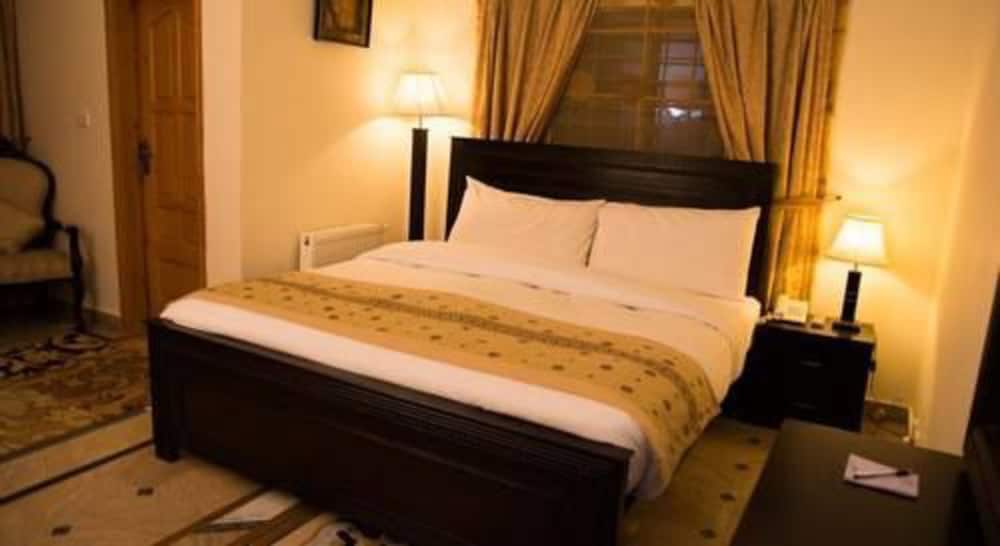 Harvey's Guest House