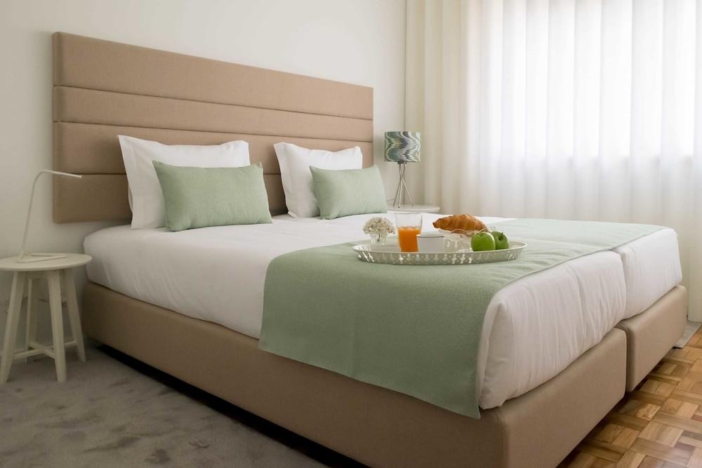 Simon Guest Apartments