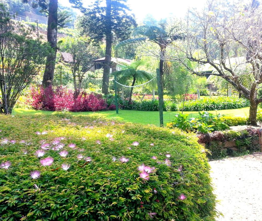 Meenaella Colonial Bungalow