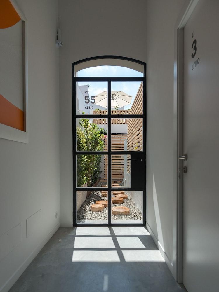 Sodium Hotel Boutique