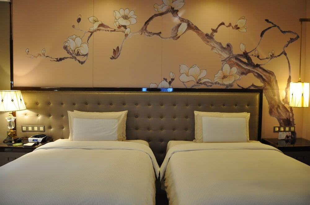 Royal Garden Hotel Shanghai