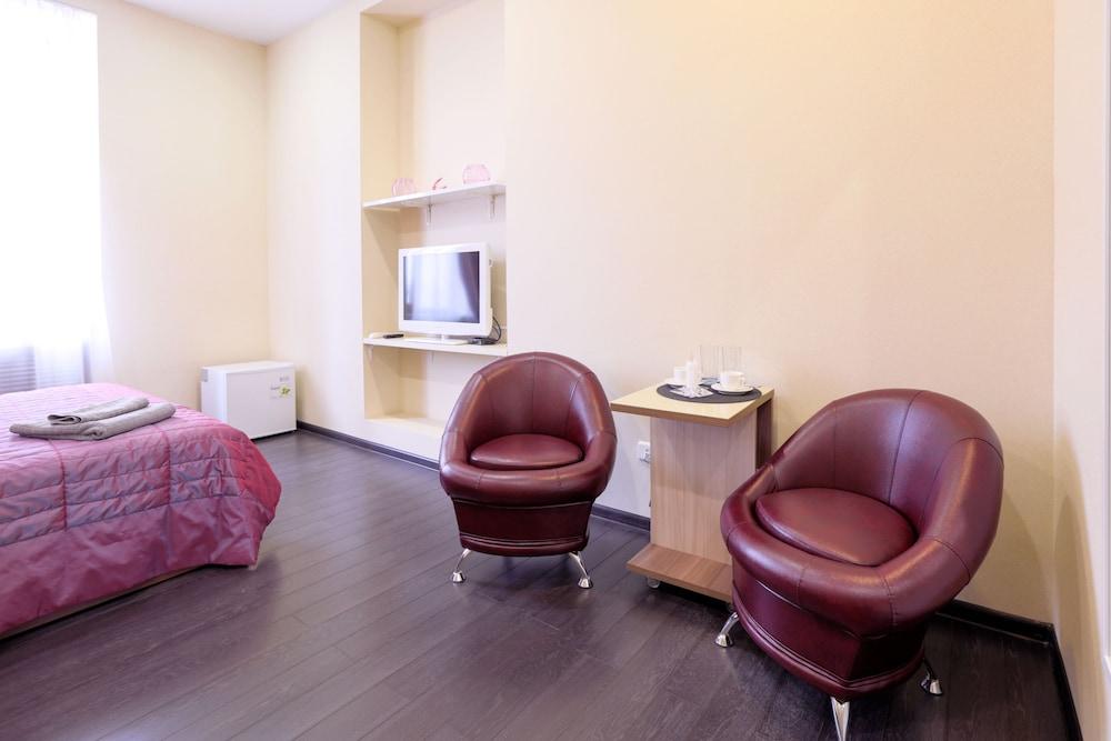 VLADSTAR Inn - Hostel