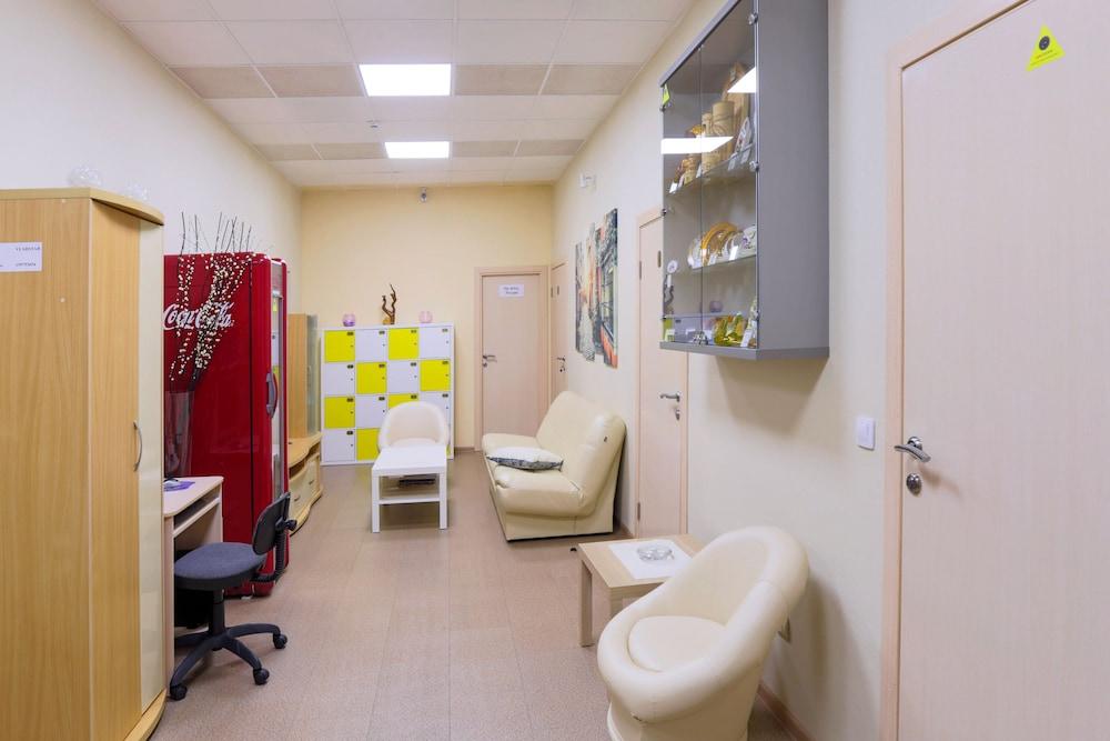 VLADSTAR Inn - Hostel