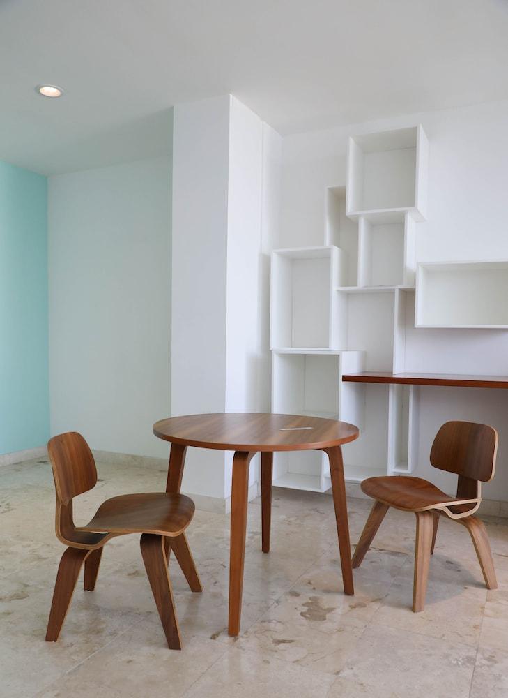 Anah Suites PH by Ocean Front