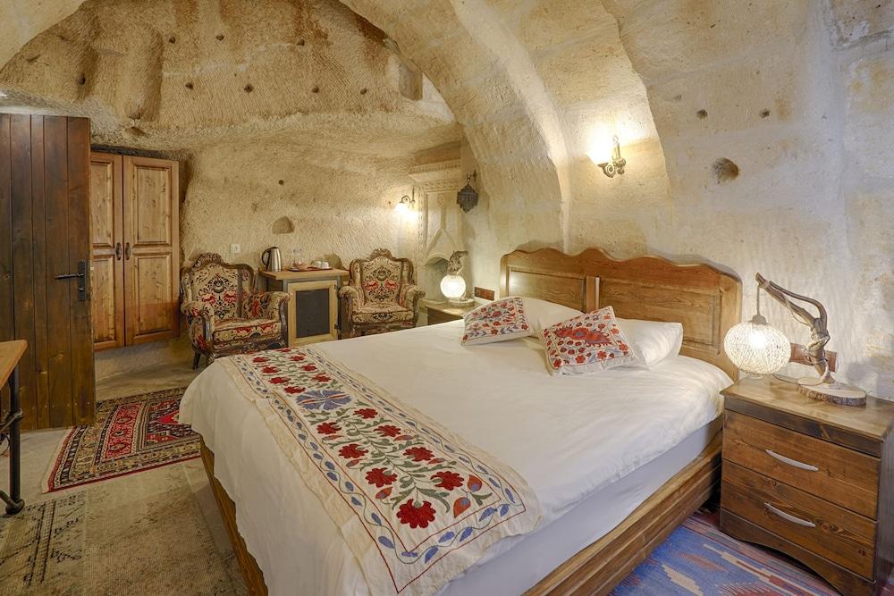Tulip Cave Suites