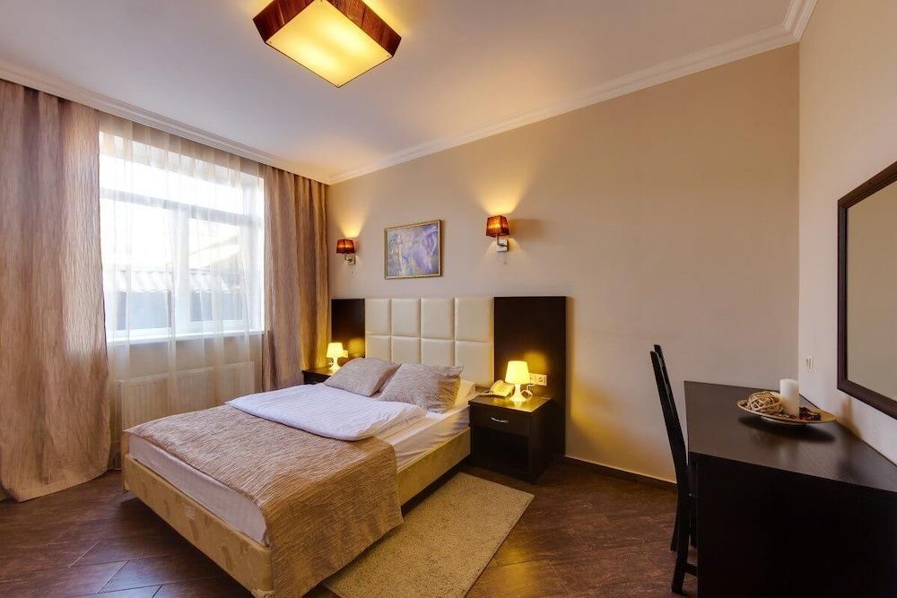 Hotel Marton Stachki