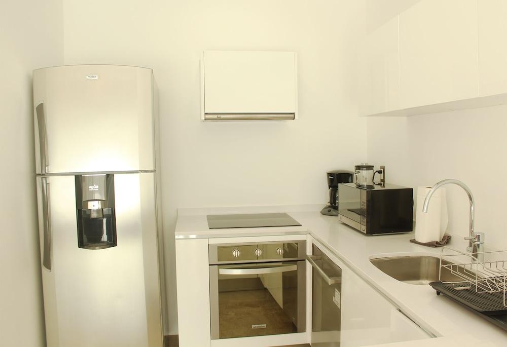 Menesse On the Beach Apartment 4