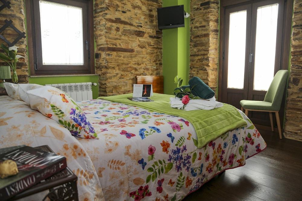 Pensión Rústica A Lume Manso