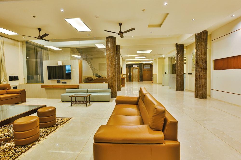 Goverdhan Greens Resort Dwarka