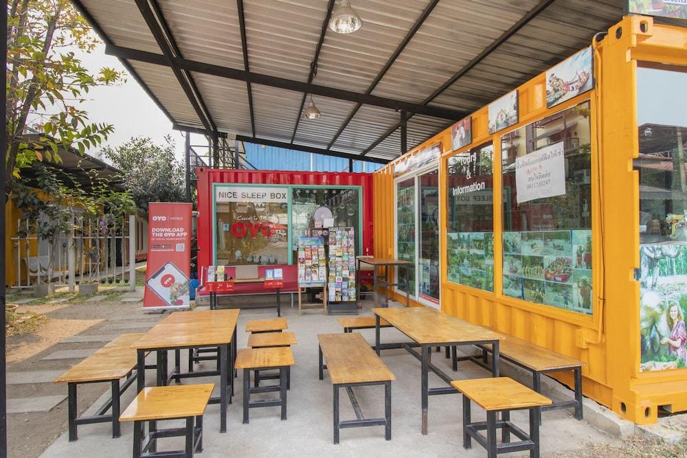 OYO 673 Nice Sleep Box Hotel