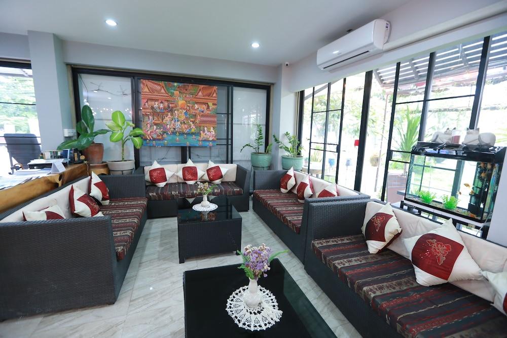 Sripoom Boutique House