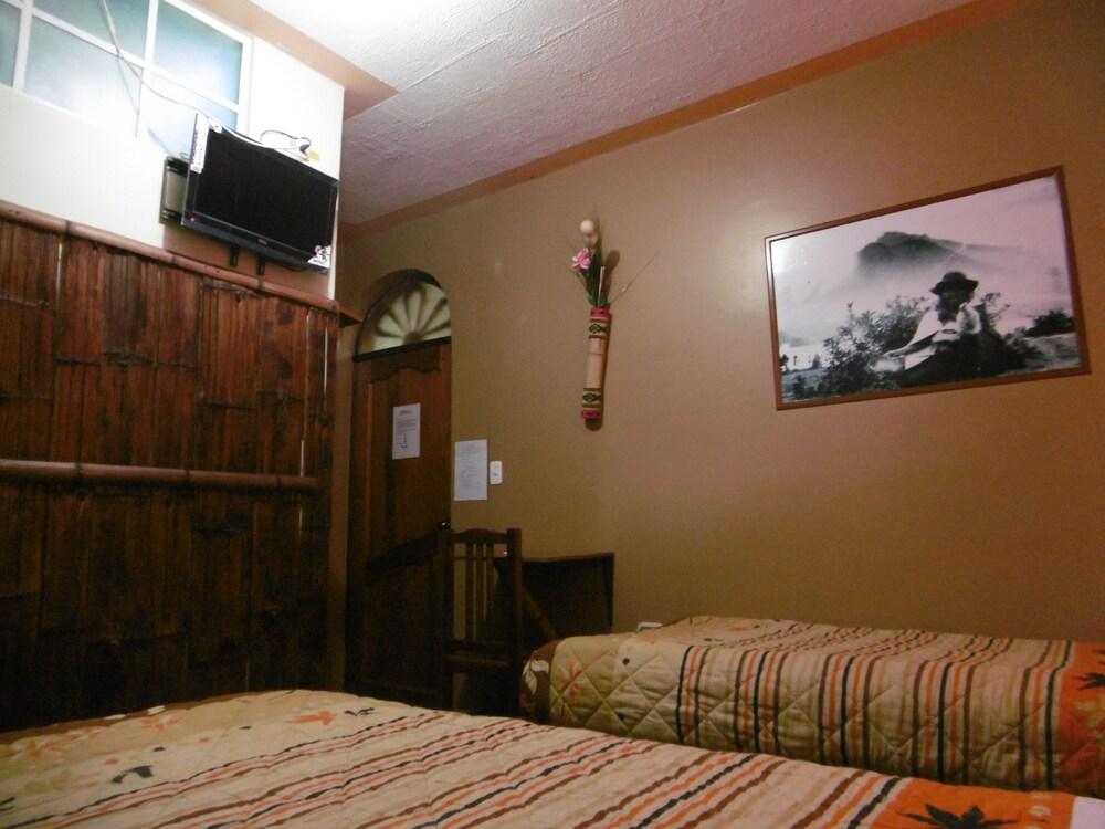 Hostal Otavalos Inn-Hostel