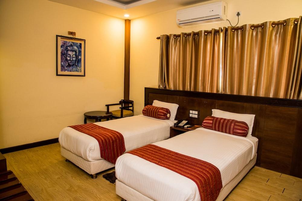 Bodhi Redsun - Shinee Premiere