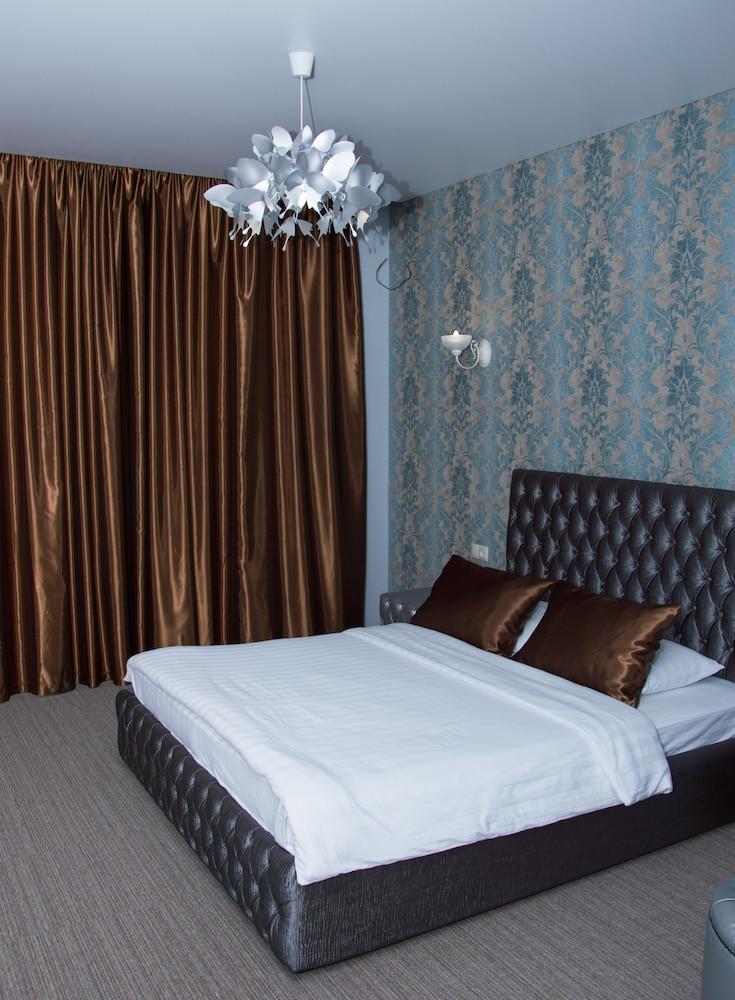 Hotel Marton Osharskaya