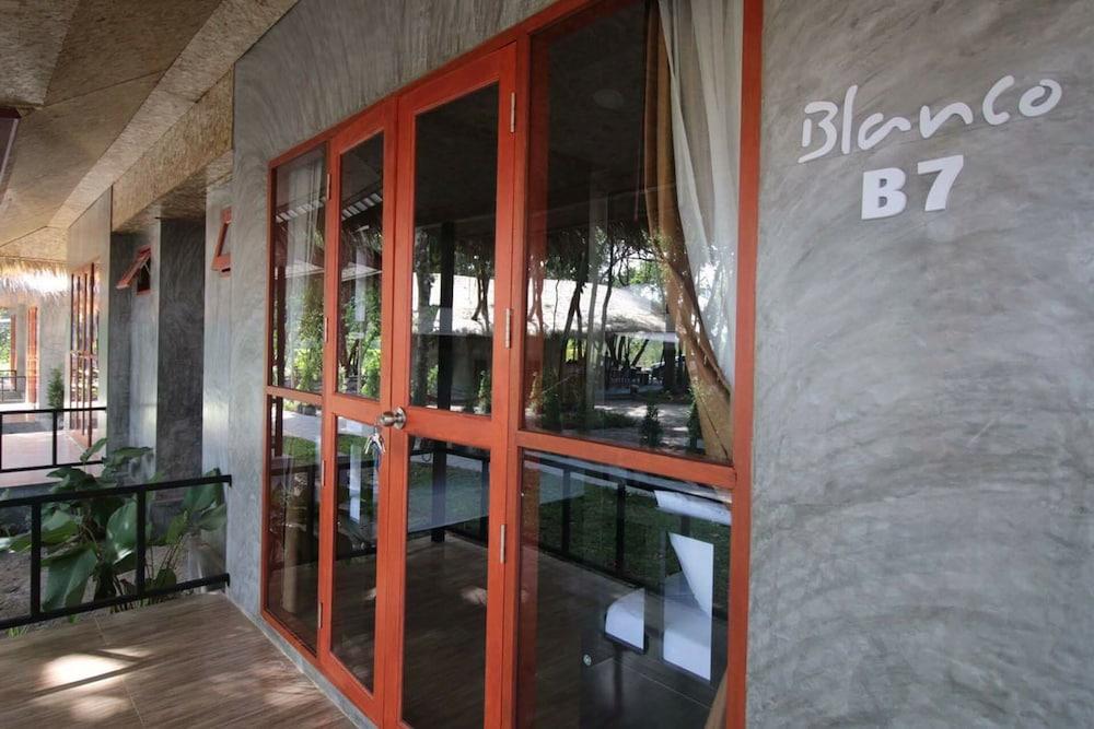 Blanco Hostel at Lanta