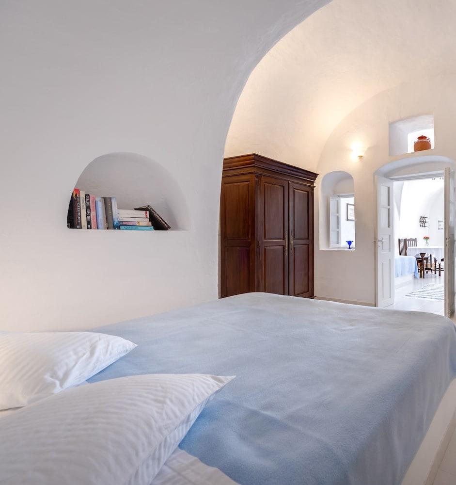 Chelidonia Traditional Villas