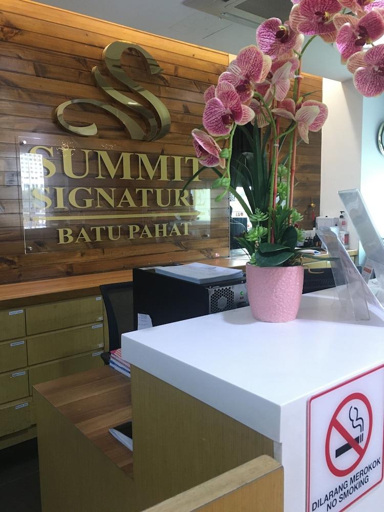Summit Signature Hotel Batu Pahat