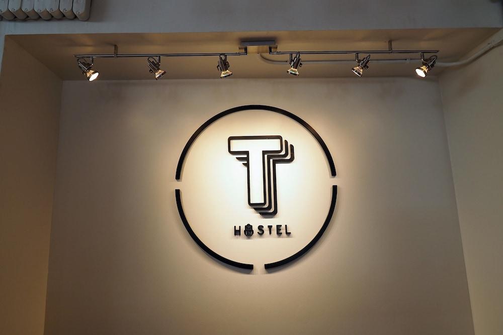 T Hostel at Victory Monument