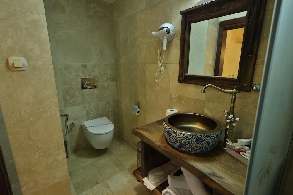 Demisos Caves The Hotel