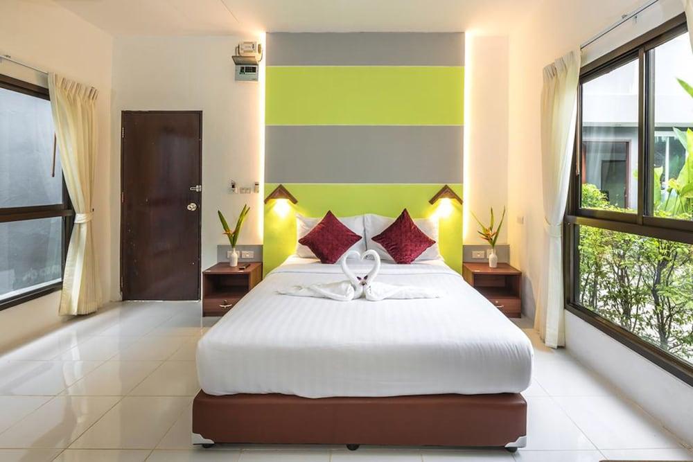 Modern Resort at Naiyang