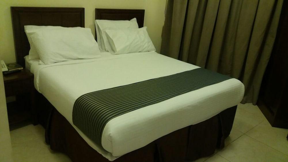 Knooz Al Diafah Hotel