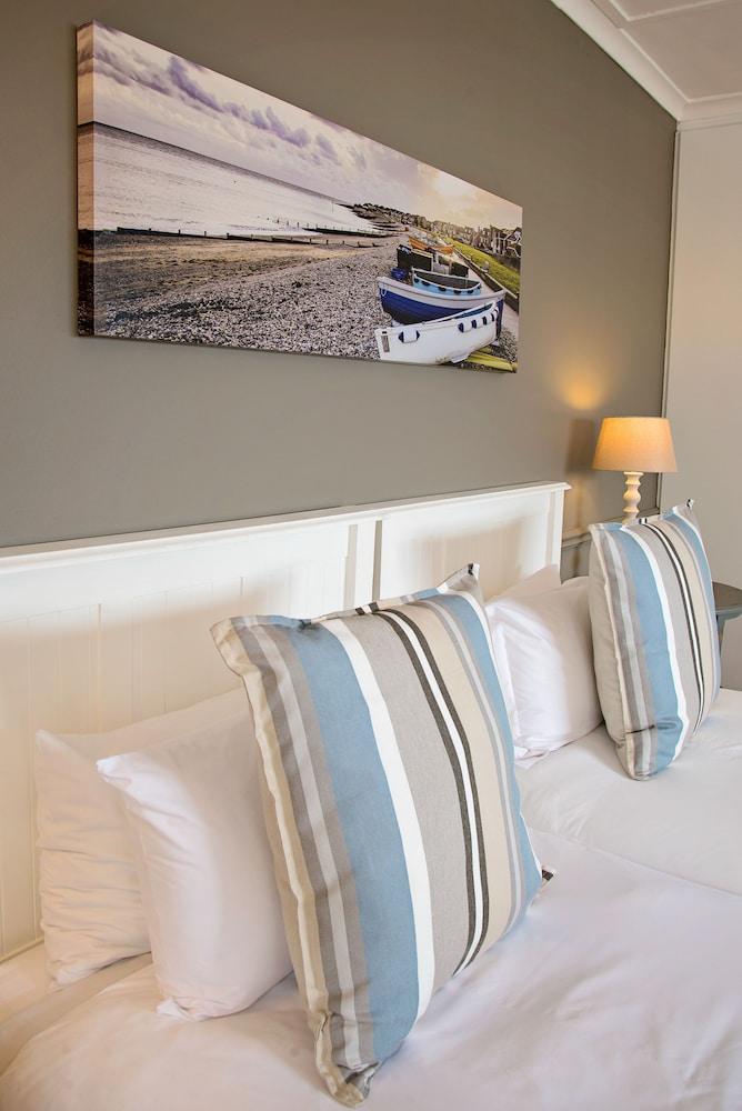 First Avenue Guesthouse