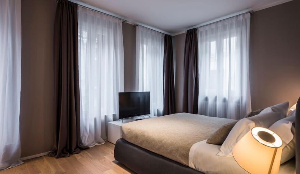 MYSWEETPLACE - Rialto Apartments