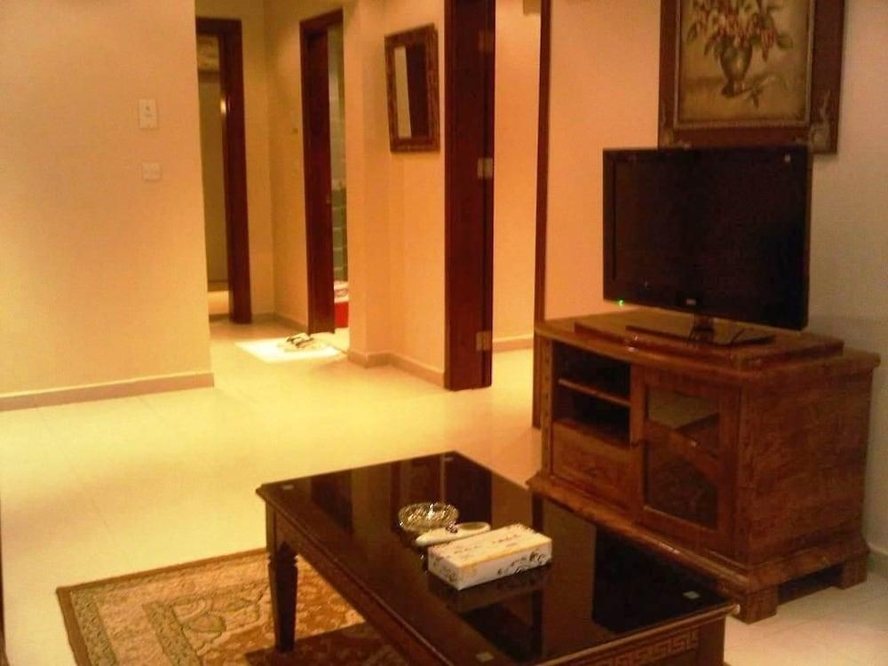 AlMuhaidb Sixty Hotel Apartment II