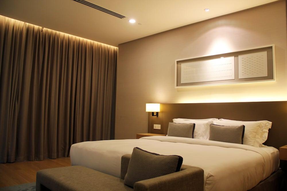 188 Private Suites by Subhome