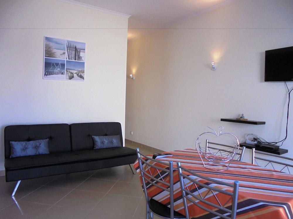 Villas2go2 Carrapateira