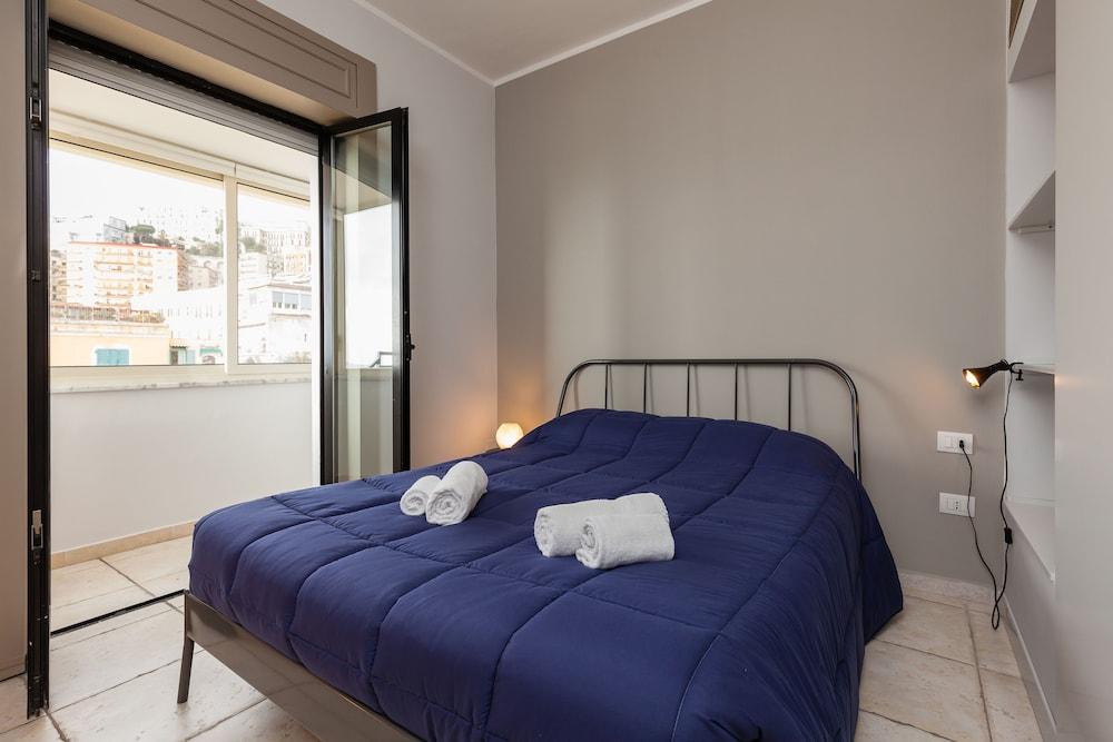 Bright Rooftop by Napoliapartments