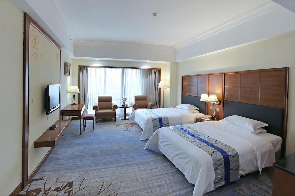 Jiangmen Gladden Hotel