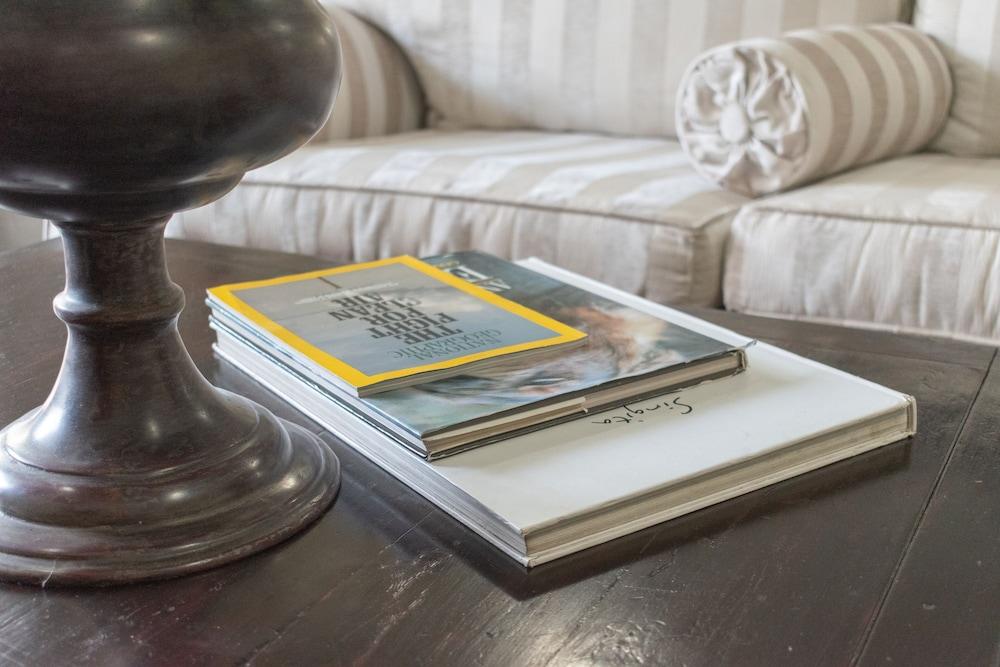 Aanmani Rose Guest House