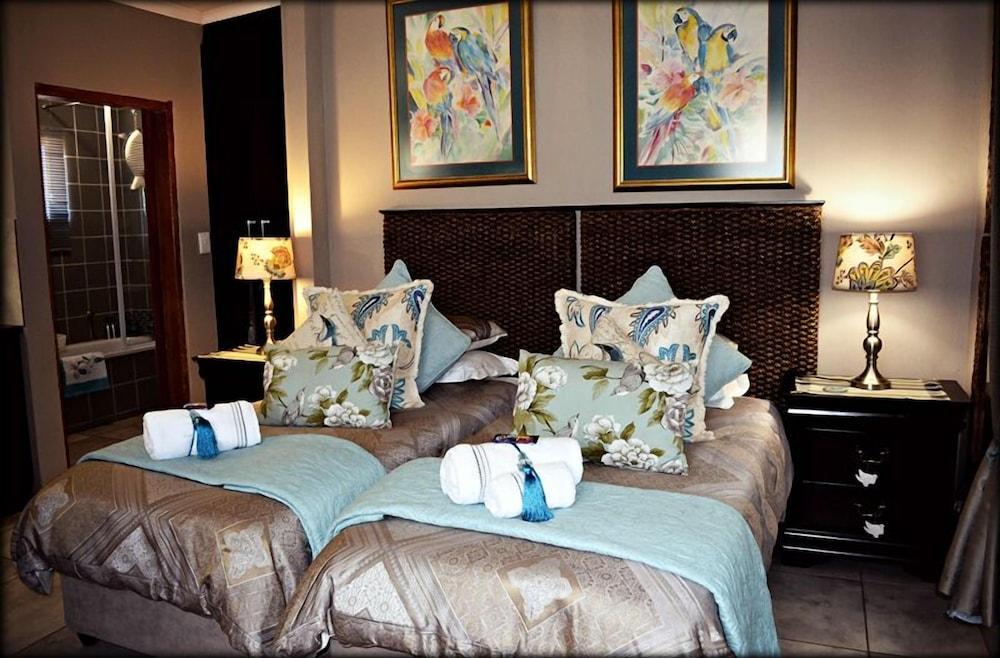 De Stallen Guesthouse