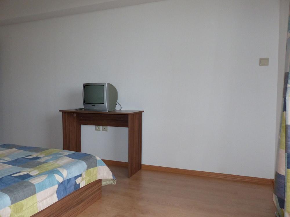 Festa Gardenia Hills